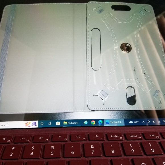 Black iPad case - Picture 2 of 2